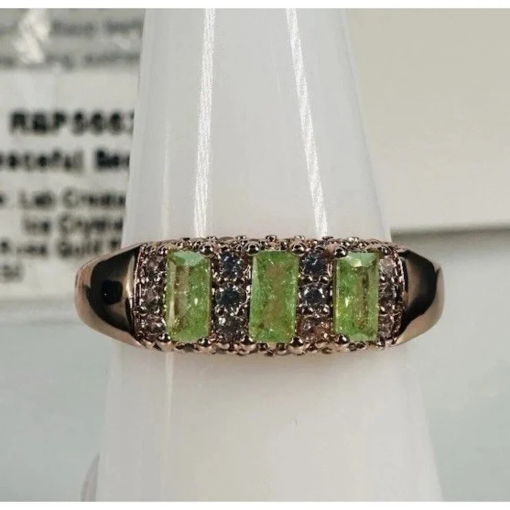 Bomb Party “Peaceful Beauty” – RBP5663 Lab-Created Light Green Ice Crystal